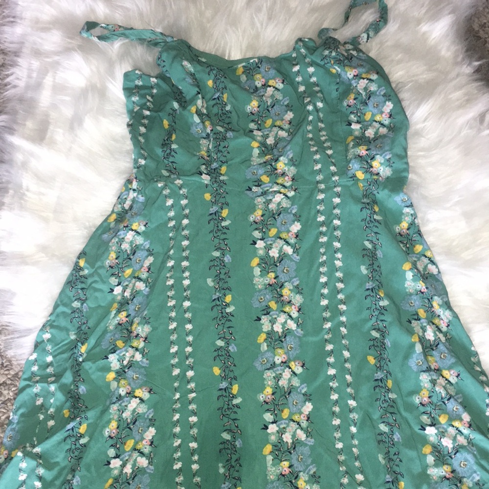 Old Navy Floral Spaghetti Strap Midi Dress